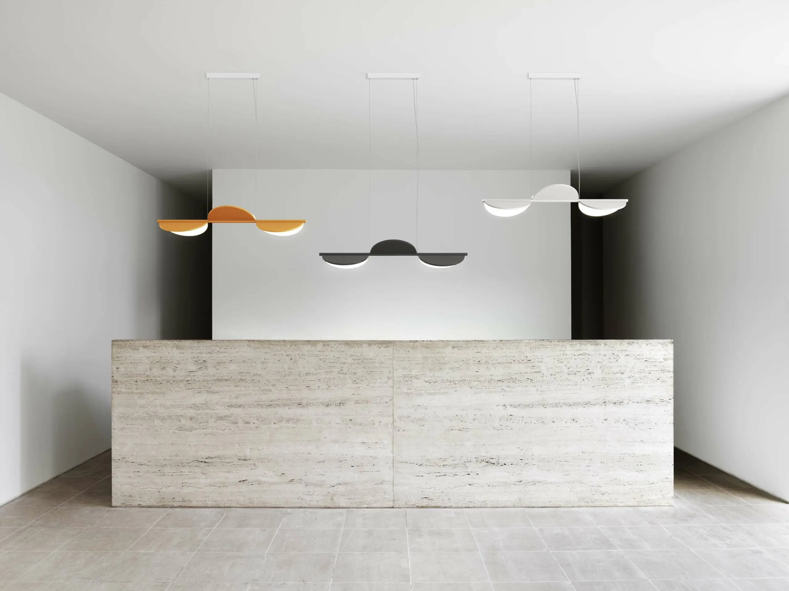 Oprawy oświetleniowe Linear z linii Almendra marki Flos