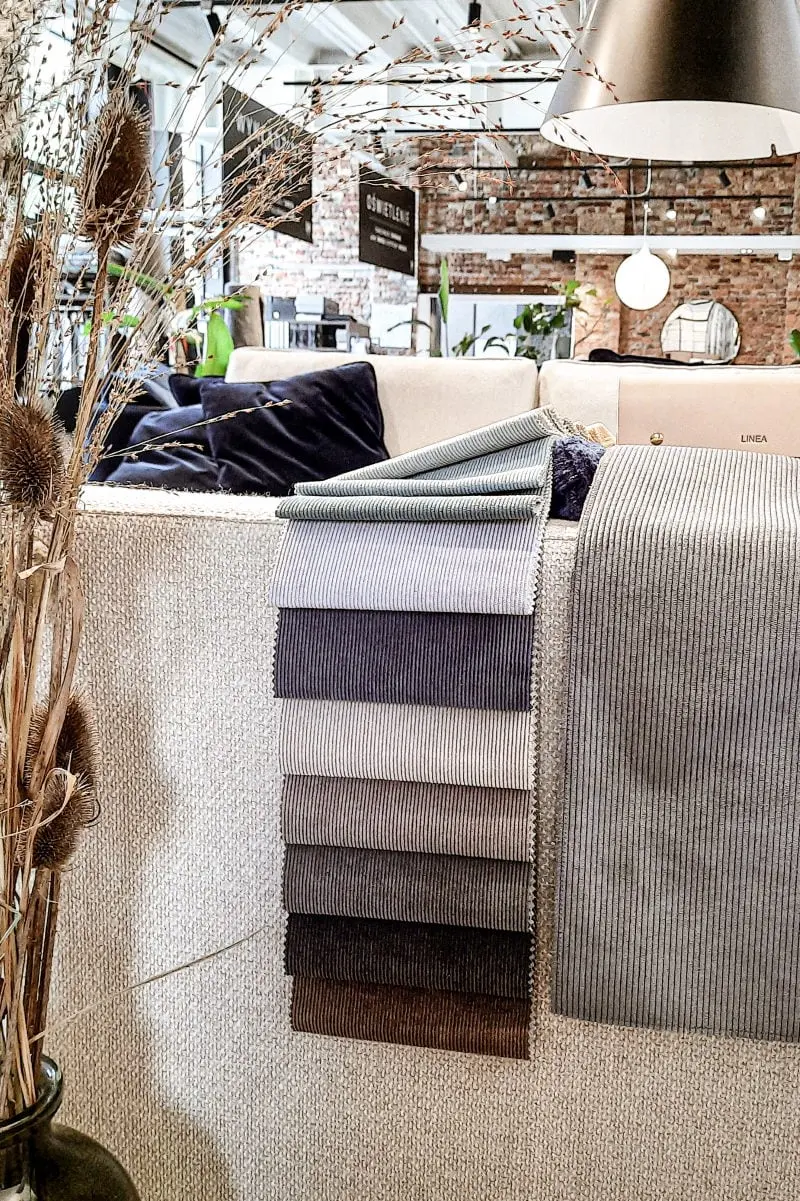 Próbniki tkanin sztruksowych znajdziesz w showroomach Internity Home