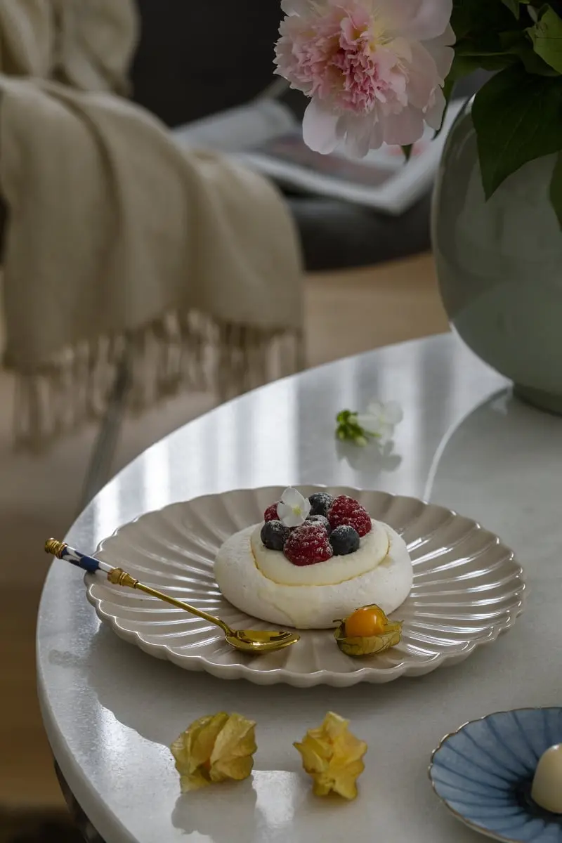 Proj.: HOLA Desig; Fot.: Yassen Hristov;
Stylizacja: Sorry Za Bałagan!