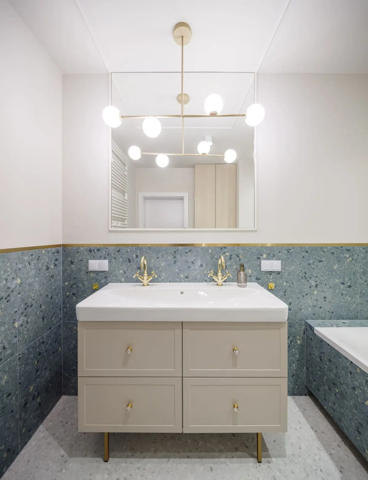 Proj.: Angelika Front, - Decoroom; Fot.: Marek Koptyński