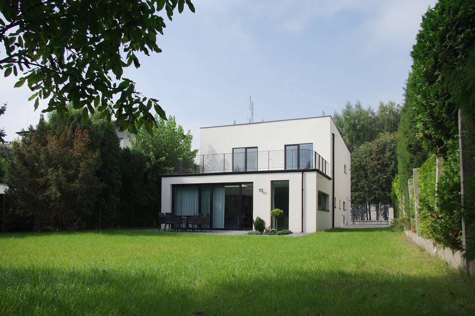 Przebudowa domu jednorodzinnego z lat 70. Zlokalizowana w Katowicach.