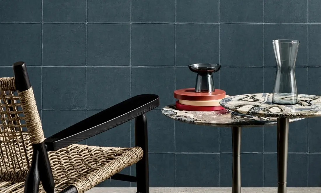 Tapety z linii Campo wyróżniają się autentycznym wyglądem miękkiej, luksusowej skóry.