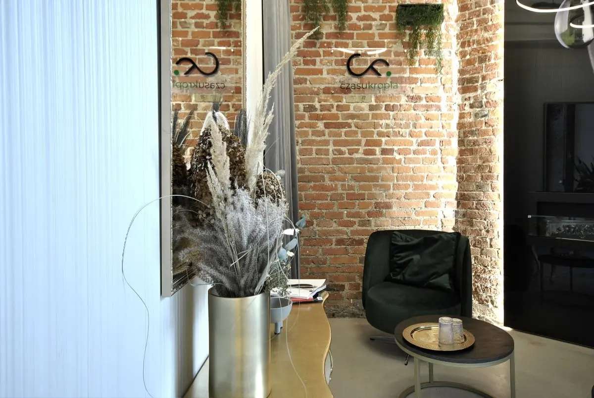 Projekt: Piotr Stolarek