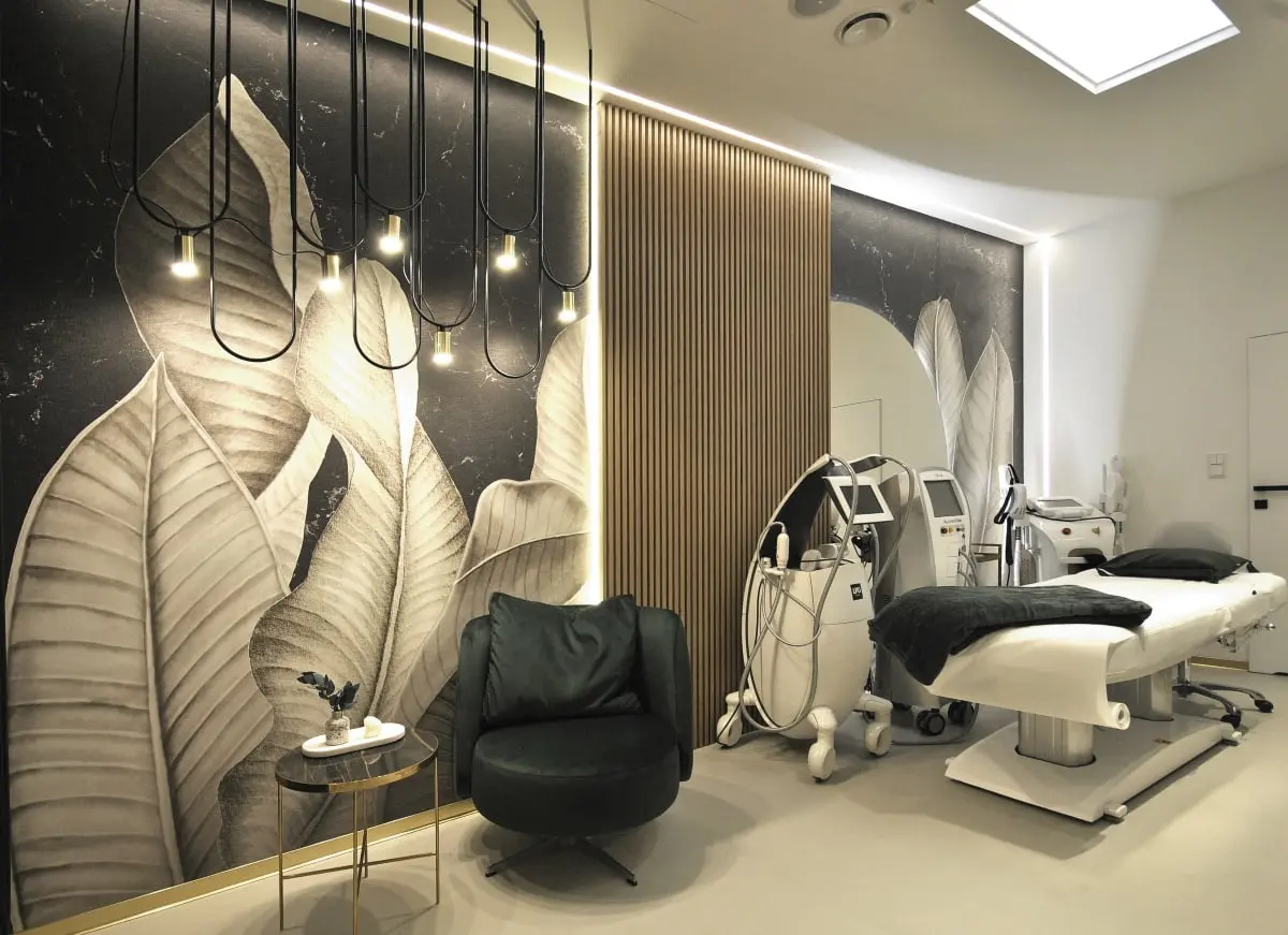 Projekt: Piotr Stolarek