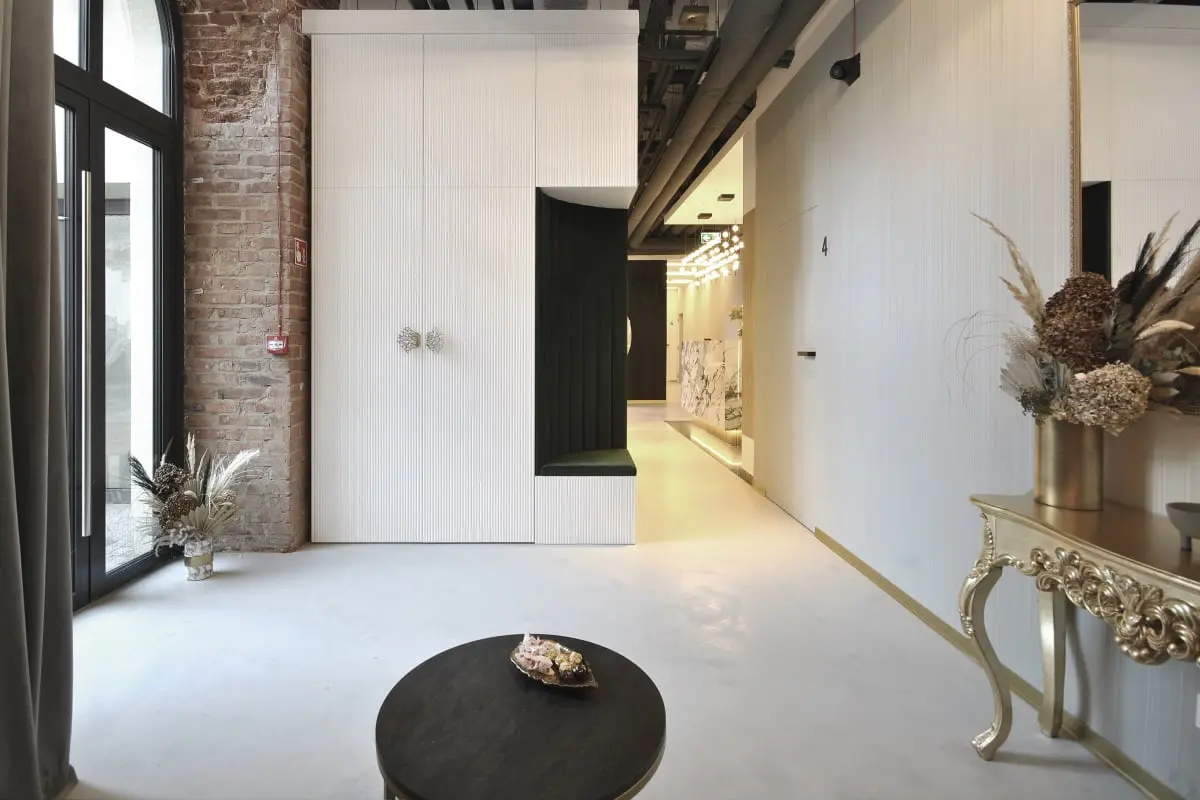 Projekt: Piotr Stolarek