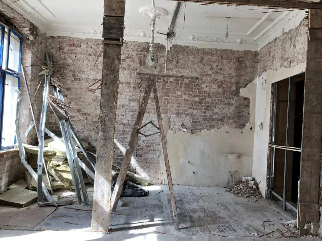 Mieszkanie w kamienicy przed metamorfozą