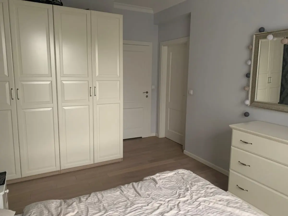 Wnętrze przed metamorfozą | Źródło: Ola Dąbrówka | GOOD VIBES Interiors