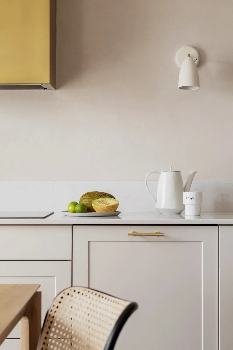 Proj.: Demowska Studio | fot.: Marcin Grabowiecki | Stylizacja: Eliza Mrozińska