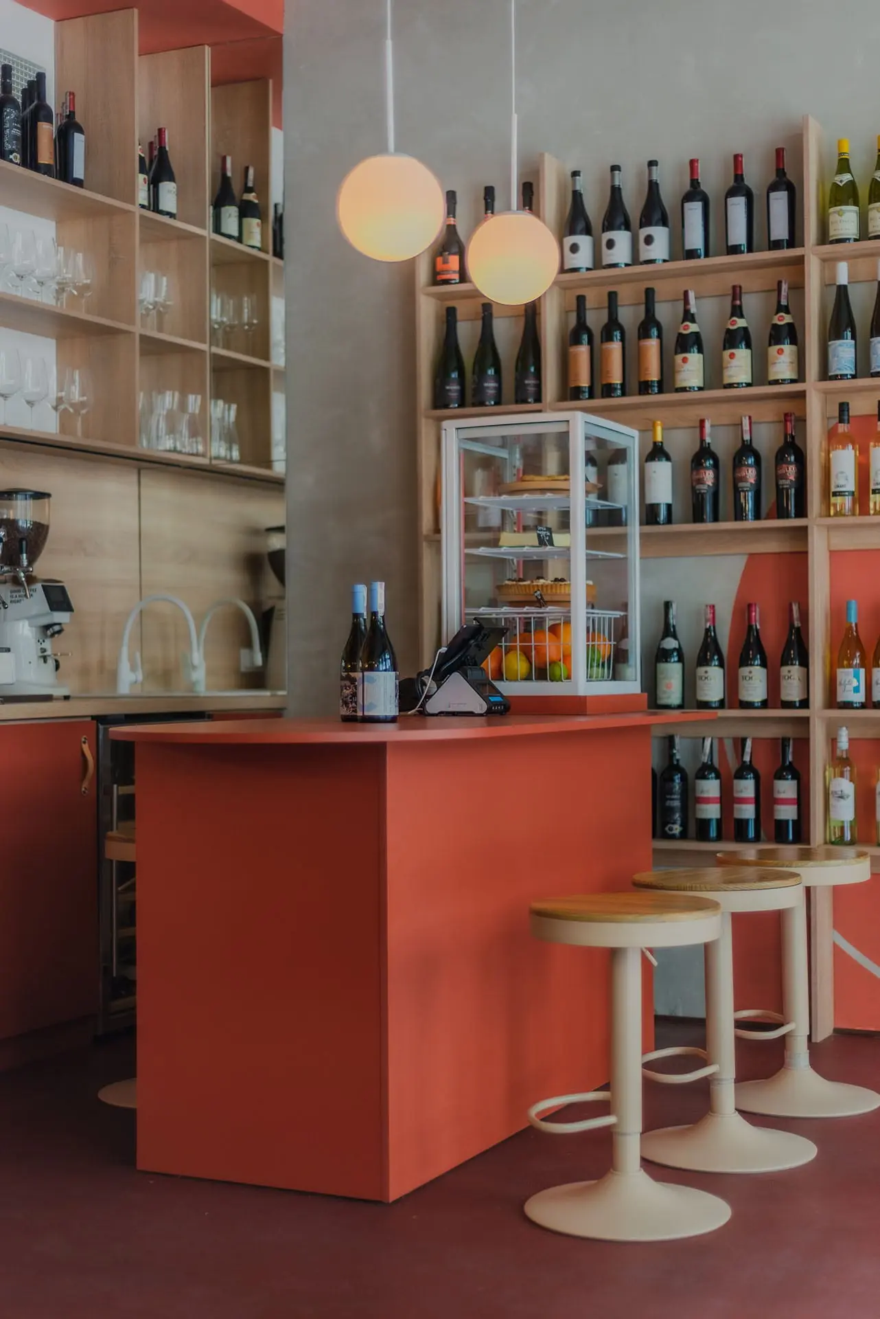 PROJ: MONARCHIA DESIGN