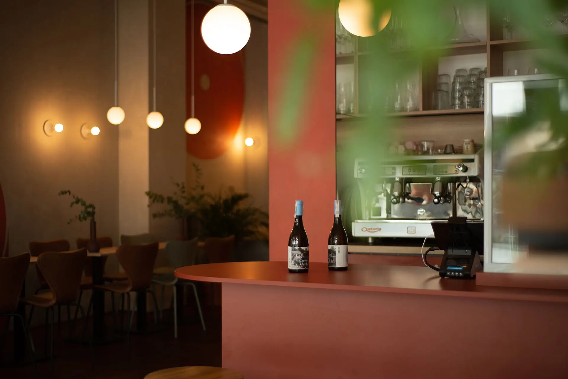 PROJ: MONARCHIA DESIGN