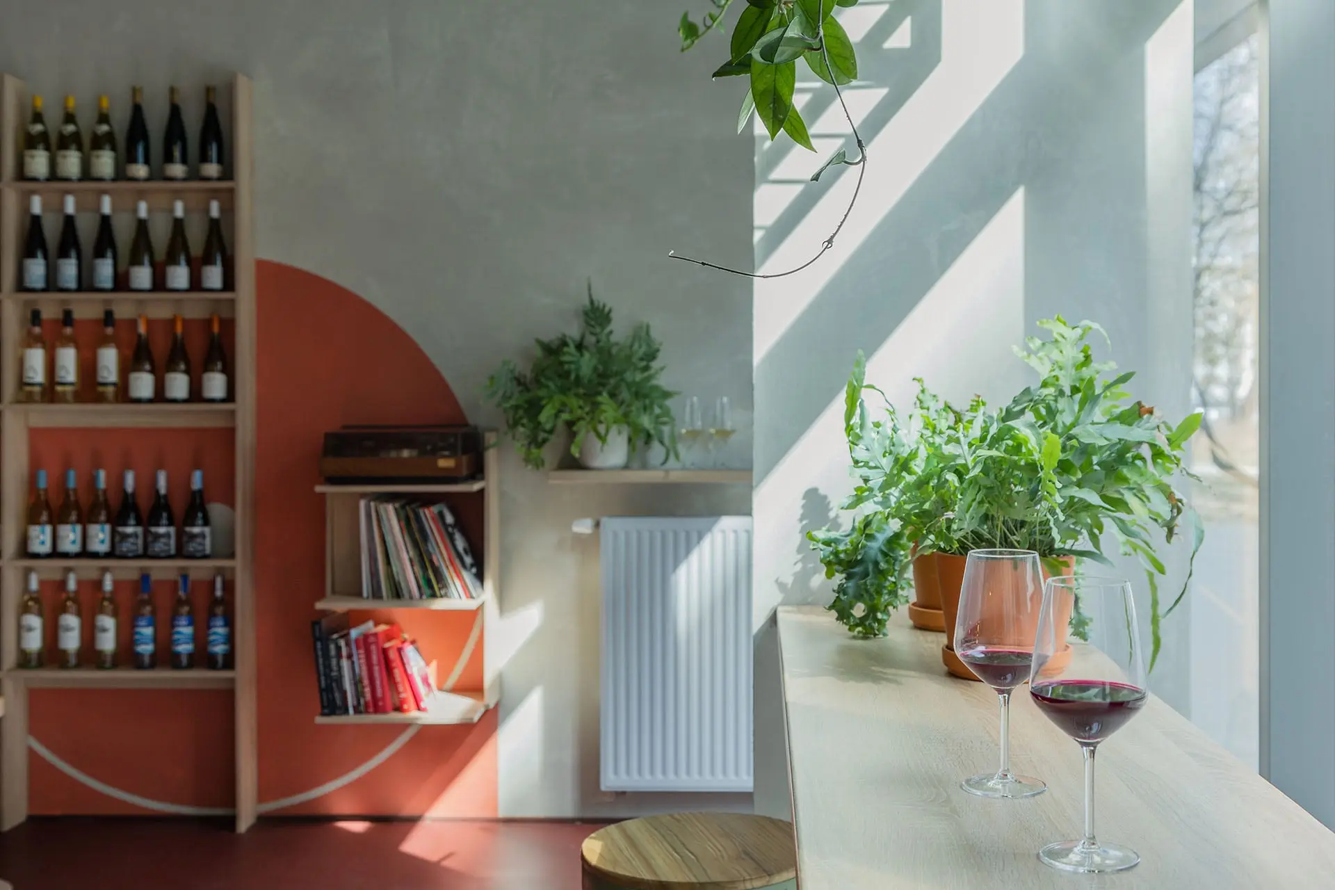 PROJ: MONARCHIA DESIGN