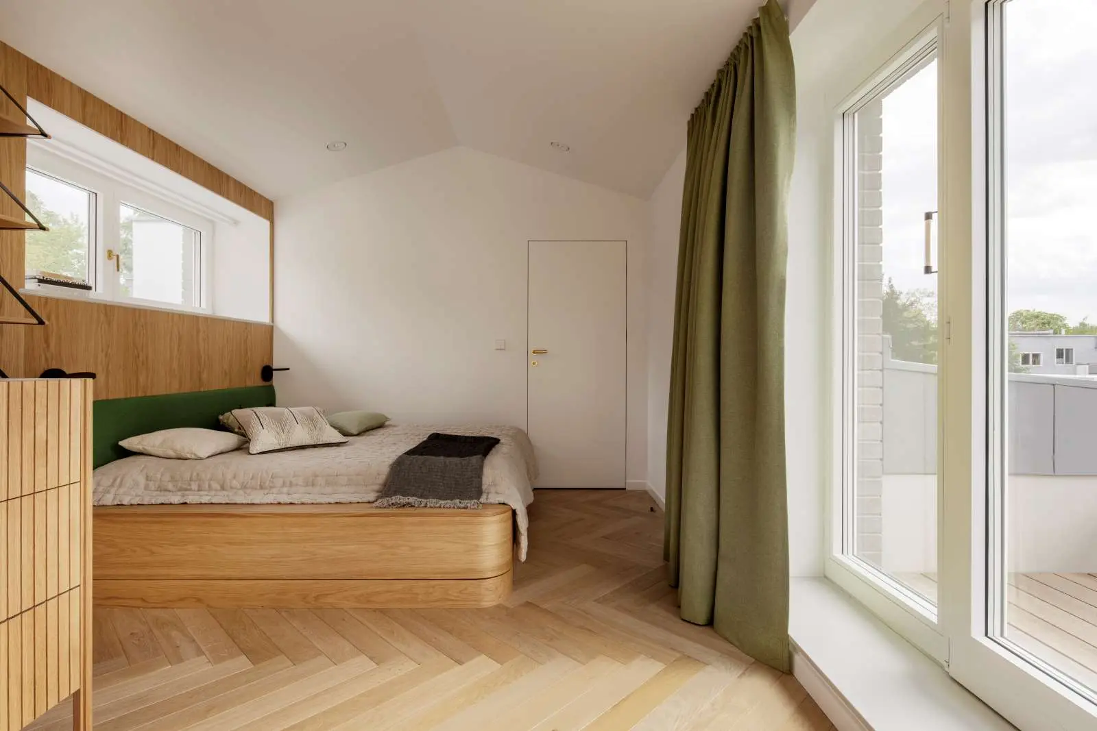 Willa na Starym Żoliborzu | Projekt TZA | Zdjęcia – Marcin Grabowiecki | | Stylizacja Eliza Mrozińska