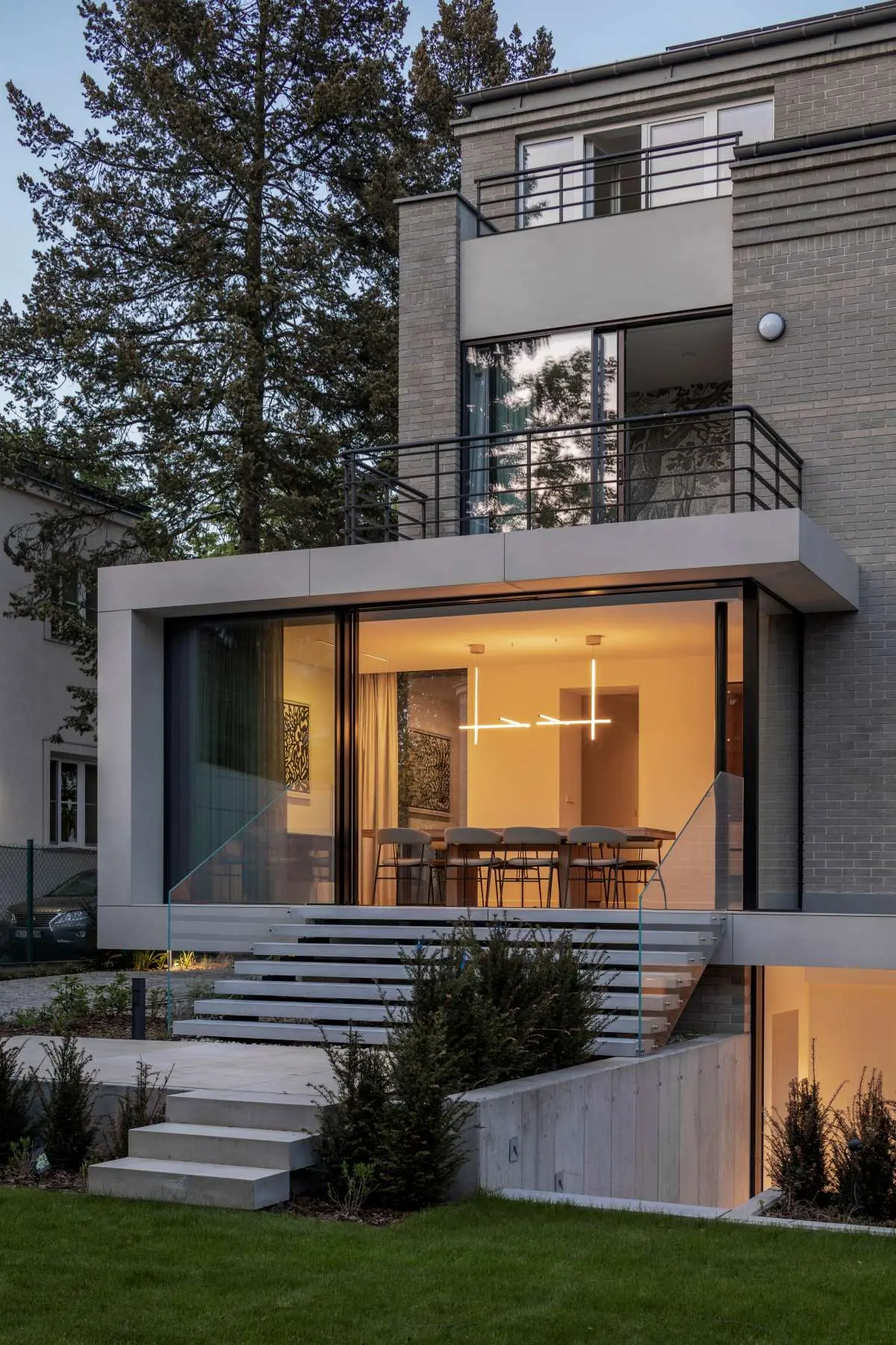 Willa na Starym Żoliborzu | Projekt TZA | Zdjęcia – Marcin Grabowiecki