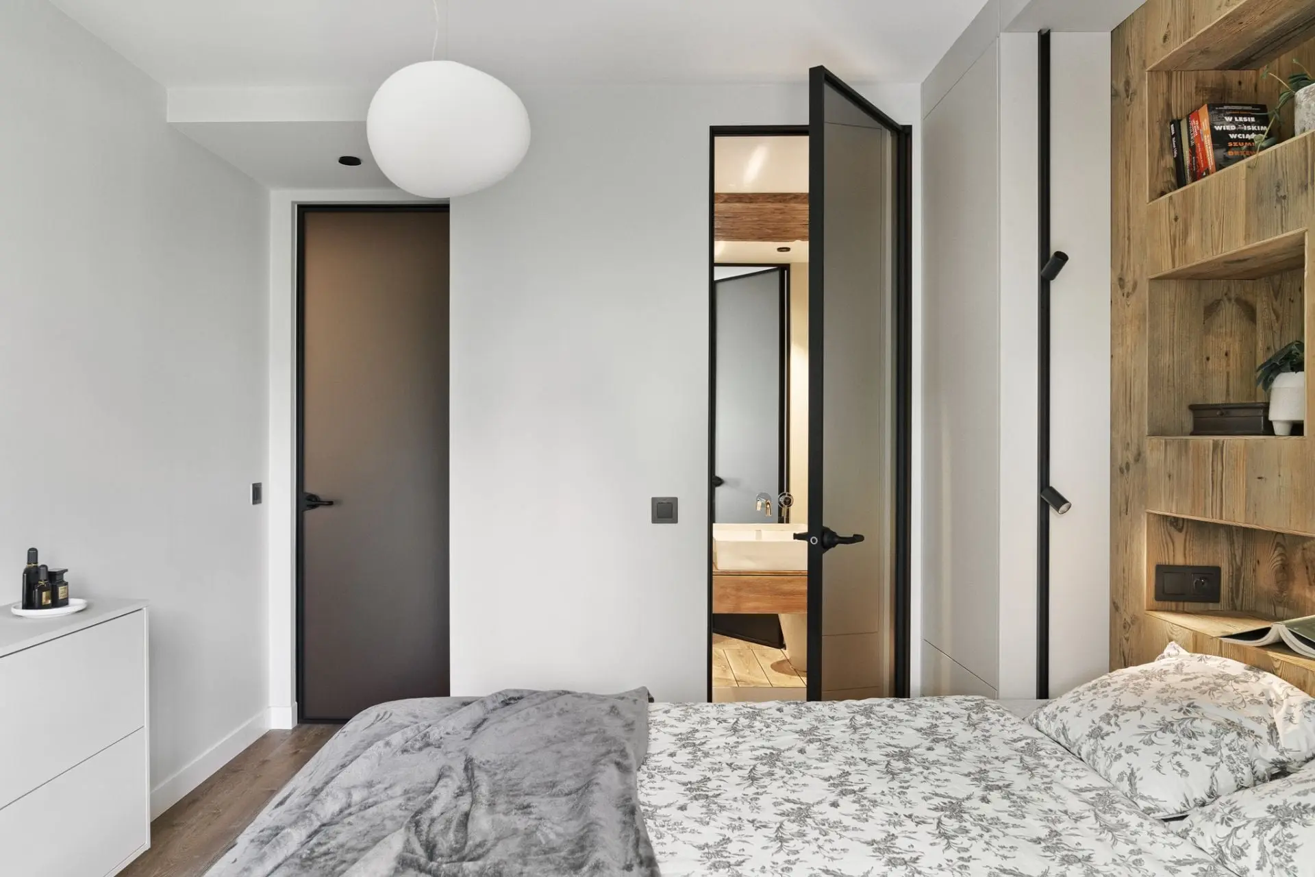 Design: Jacek Tryc | Zdjęcia Tom Kurek