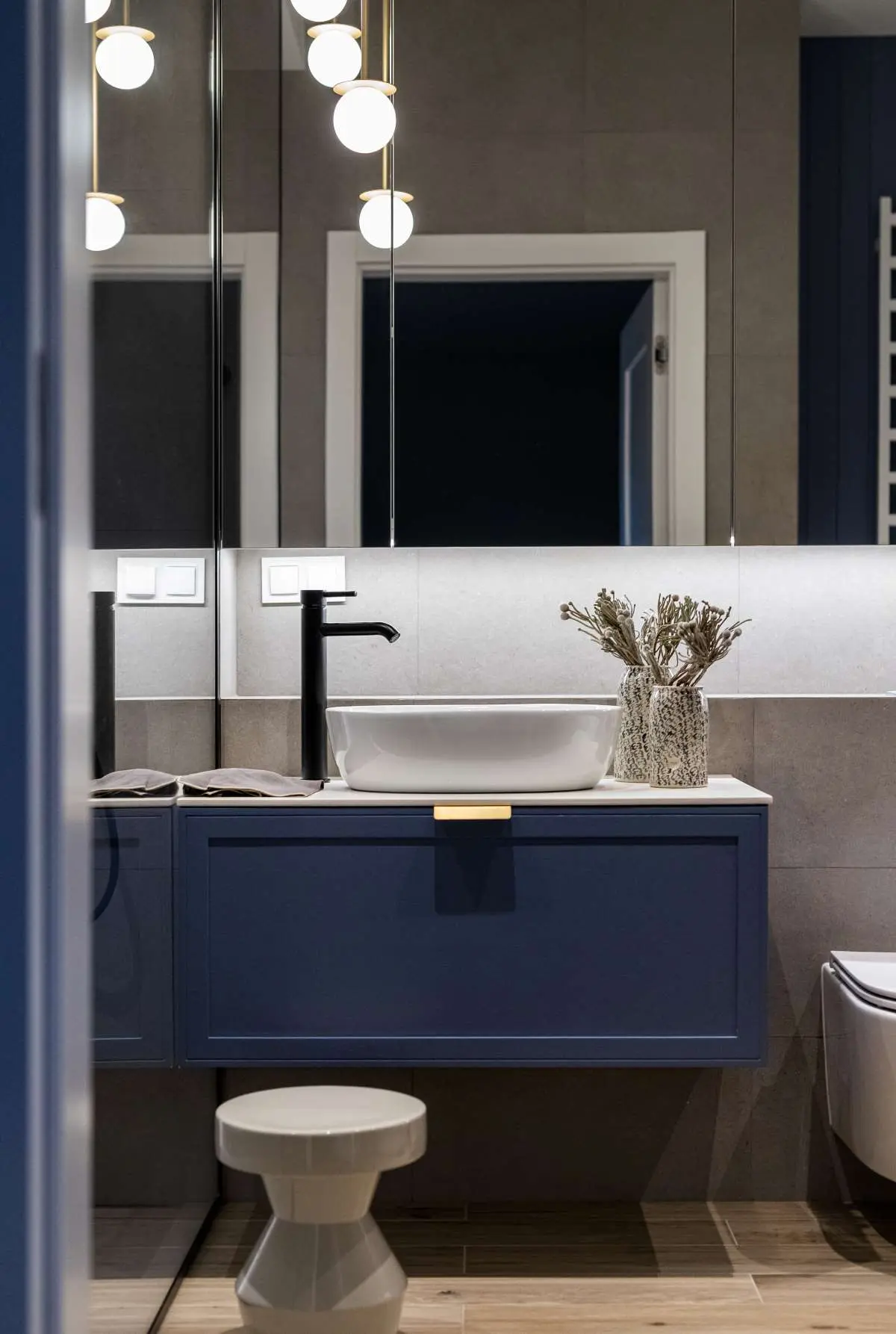 Design: Butterfly Design: Butterfly Studio Fotograf : Patryk Polewany  Stylizacja : Eliza MrozińskaStudio