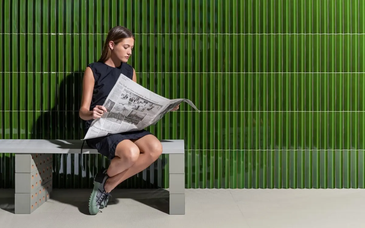 Zielone płytki Rombini marki Mutina dostępne w showroomach z Grupy IH