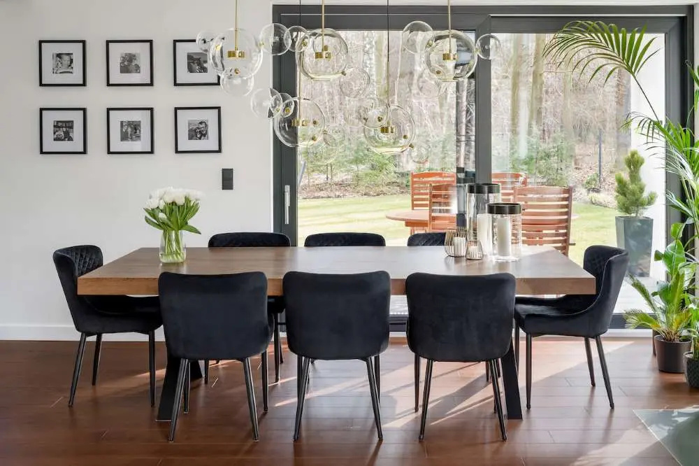 Z widokiem na las — realizacja pracowni Miśkiewicz Design