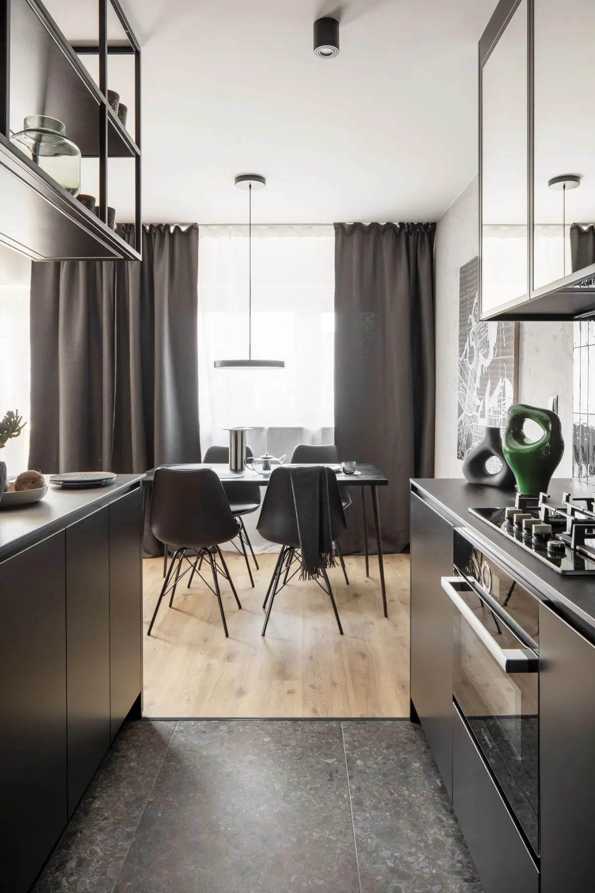 M.A.Kolektyw i Agata Izdebska Autorem zdjęć: Marcin Grabowiecki Stylistka: Eliza Mrozińska.