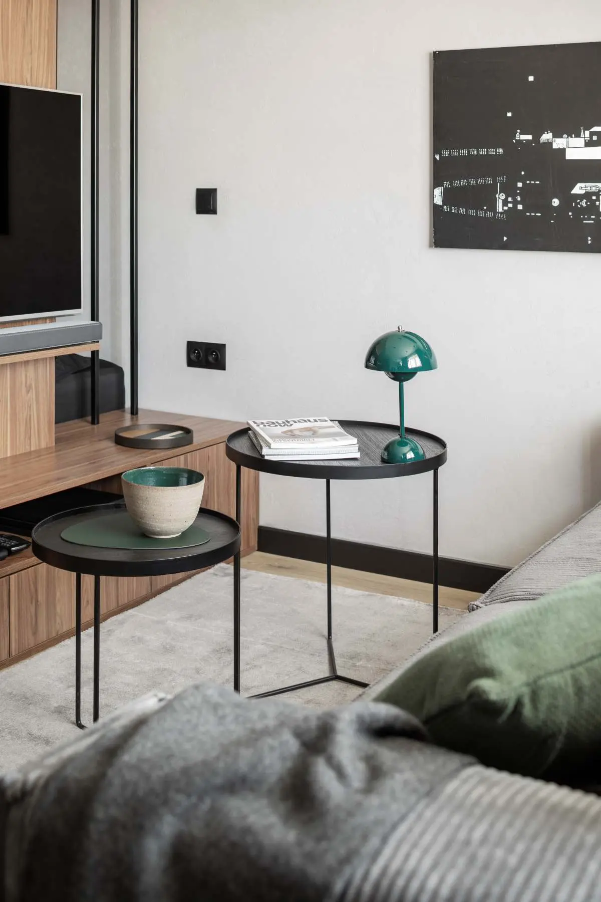 M.A.Kolektyw i Agata Izdebska Autorem zdjęć: Marcin Grabowiecki Stylistka: Eliza Mrozińska.