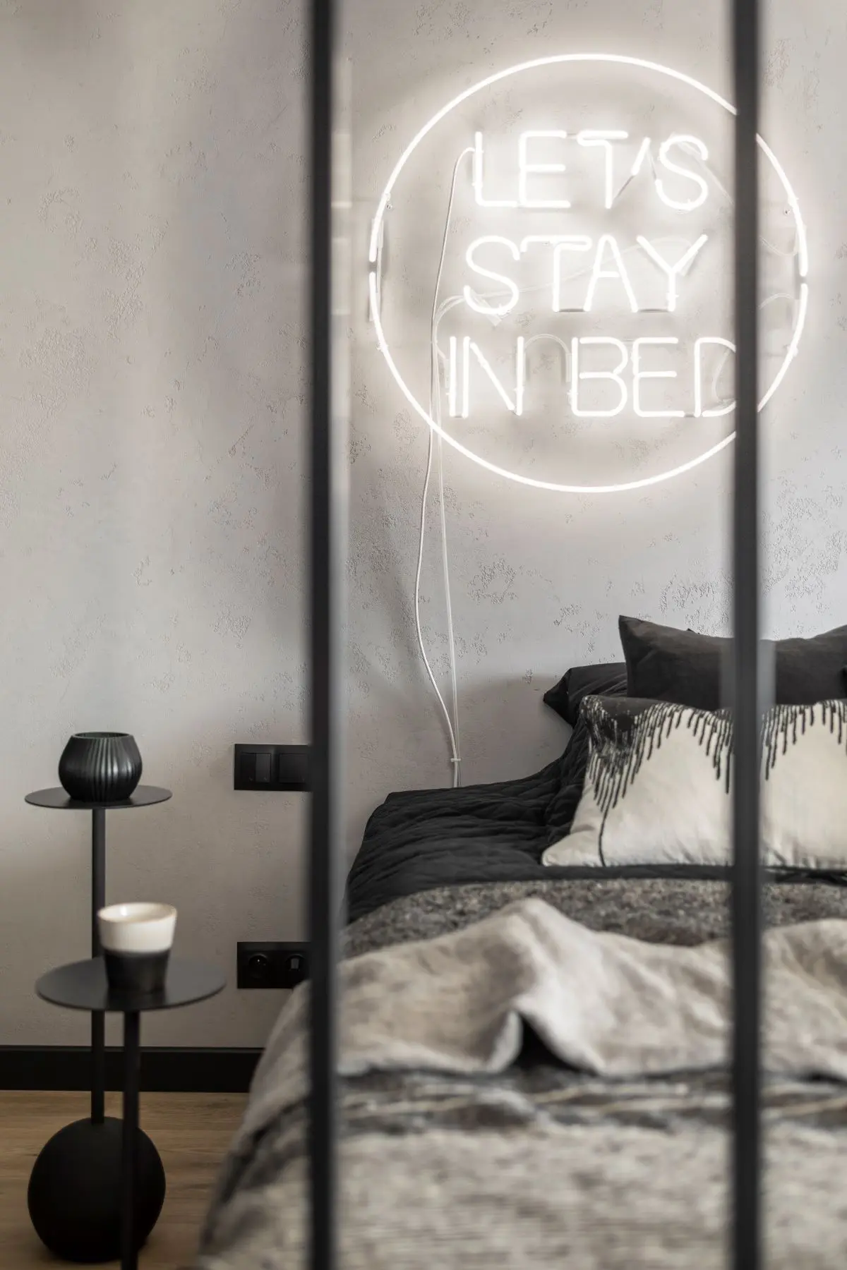 M.A.Kolektyw i Agata Izdebska Autorem zdjęć: Marcin Grabowiecki Stylistka: Eliza Mrozińska.