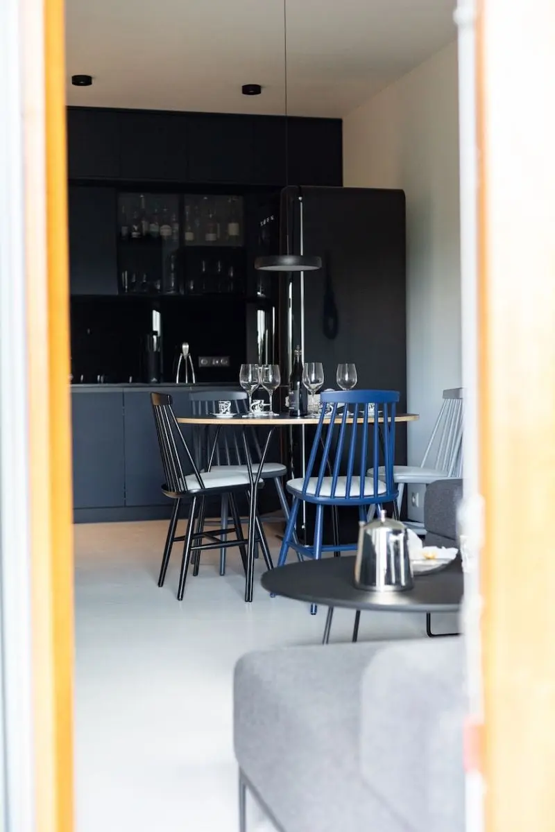 Proj.: Mano Marta Krukowska; Fot.: MUFKA Fotografia