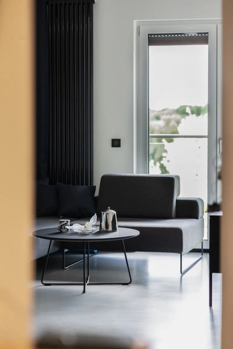 Proj.: Mano Marta Krukowska; Fot.: MUFKA Fotografia