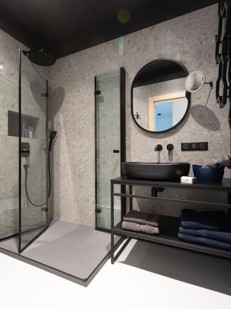 Proj.: Mano Marta Krukowska; Fot.: MUFKA Fotografia