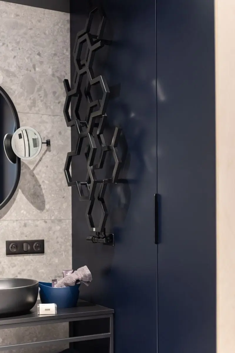 Proj.: Mano Marta Krukowska; Fot.: MUFKA Fotografia