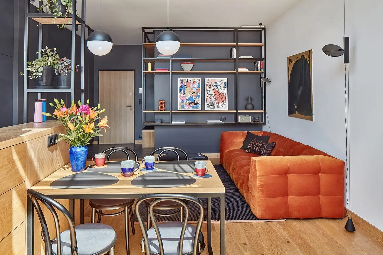 Kawalerka w klimacie loft | Design: Roland Stańczyk