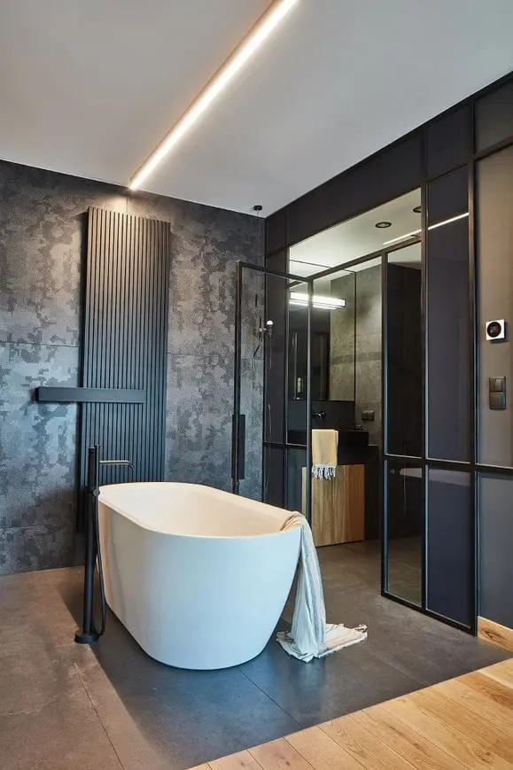 Kawalerka w klimacie loft | Design: Roland Stańczyk