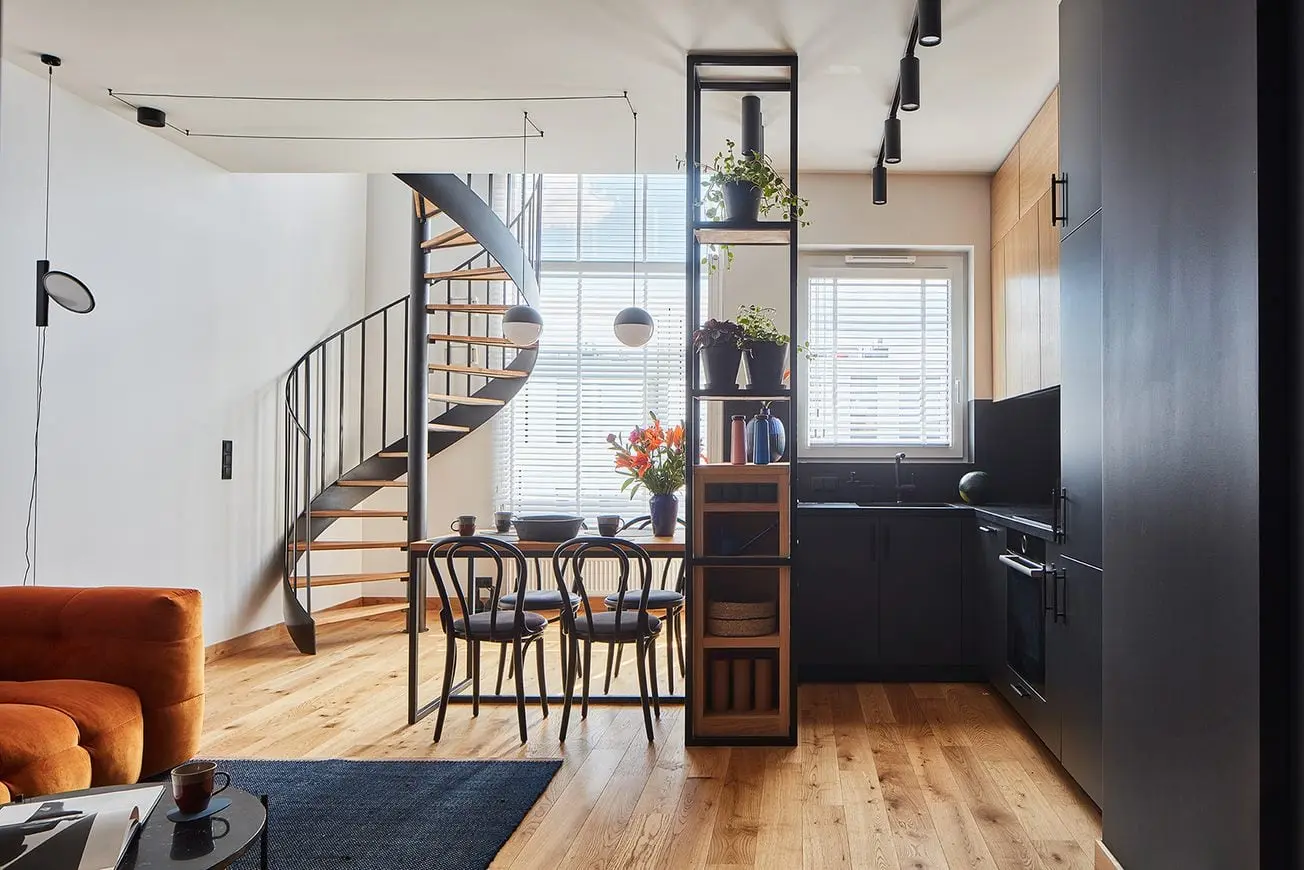 Kawalerka w klimacie loft | Design: Roland Stańczyk