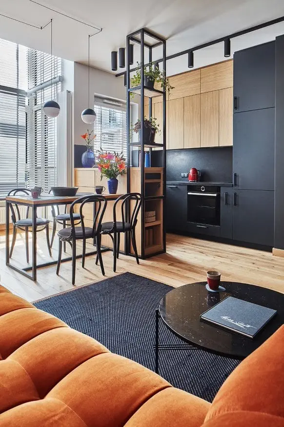 Kawalerka w klimacie loft | Design: Roland Stańczyk