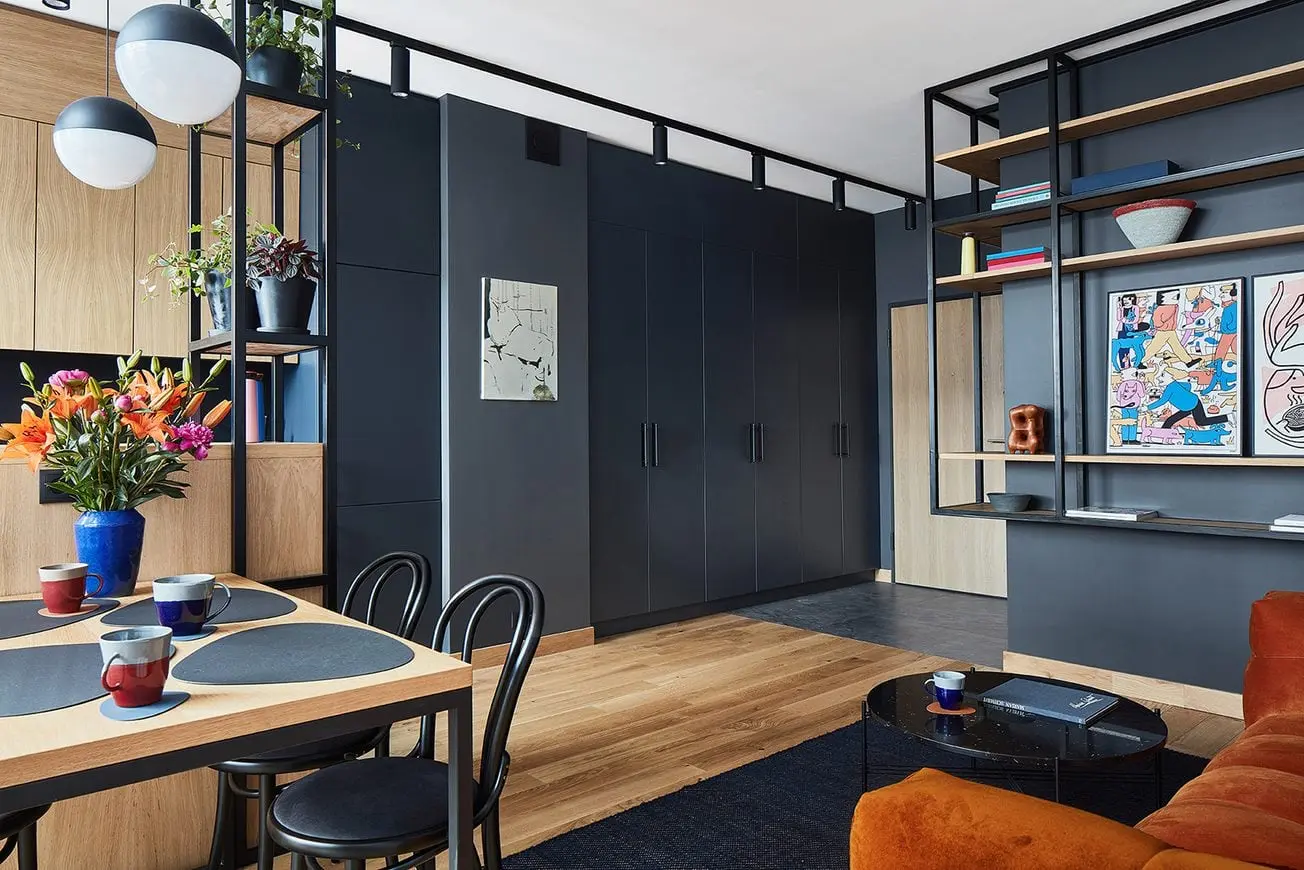 Kawalerka w klimacie loft | Design: Roland Stańczyk