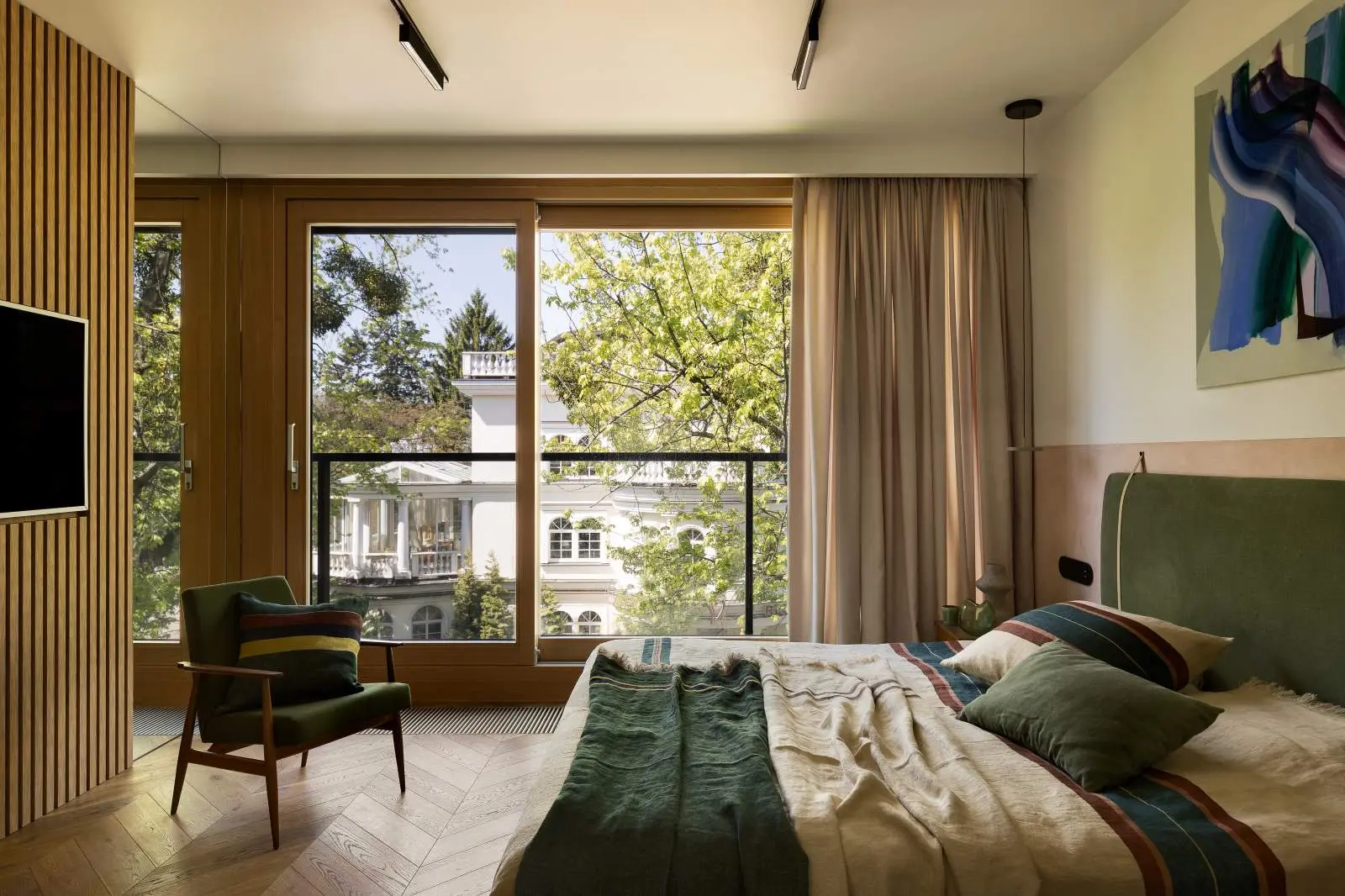 DESIGN: BUTTERFLY STUDIO