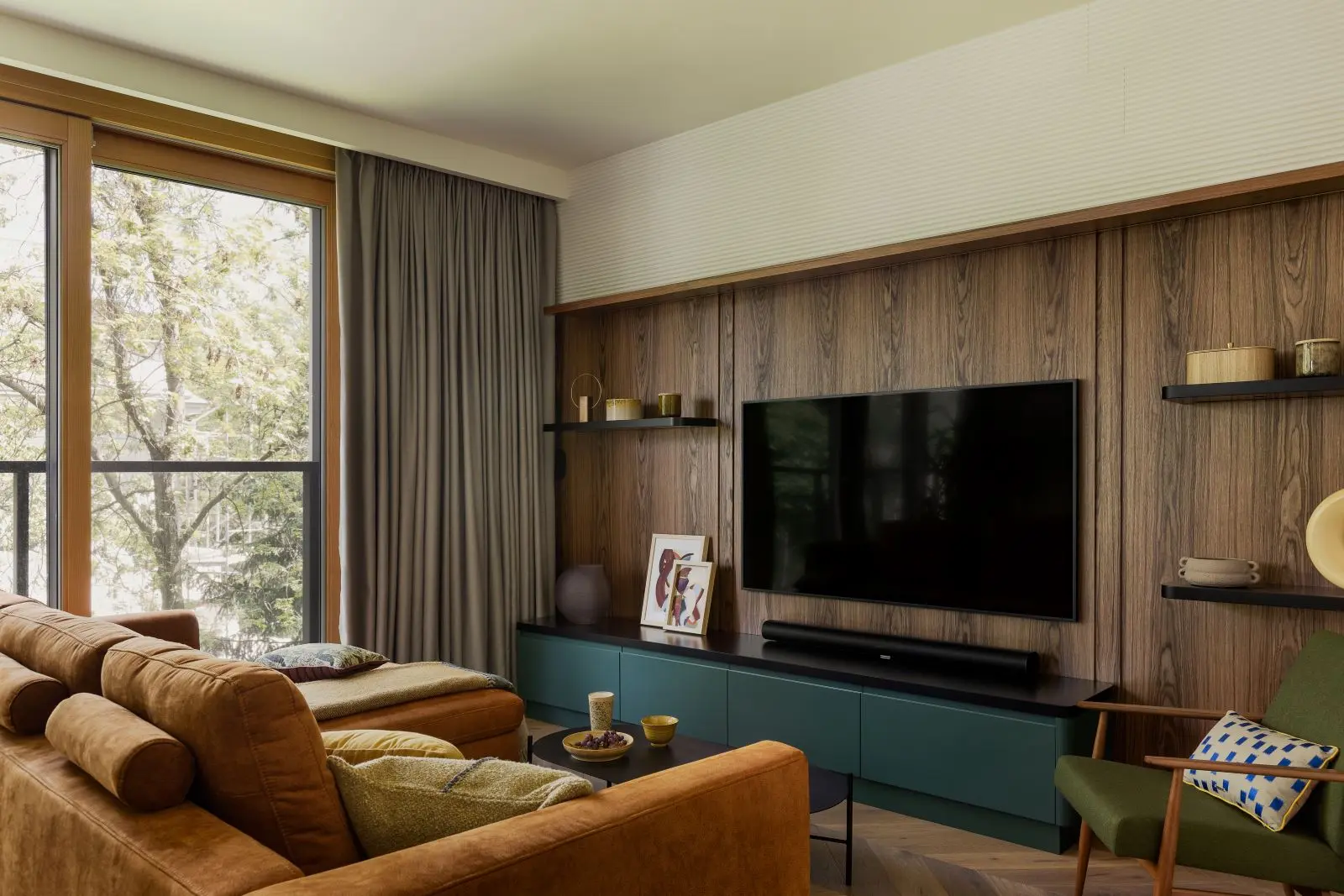 DESIGN: BUTTERFLY STUDIO