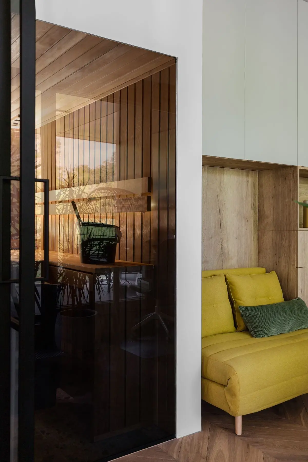 DESIGN: BUTTERFLY STUDIO