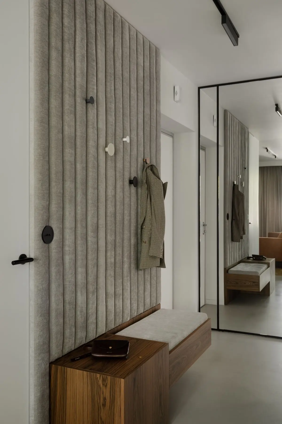 DESIGN: BUTTERFLY STUDIO