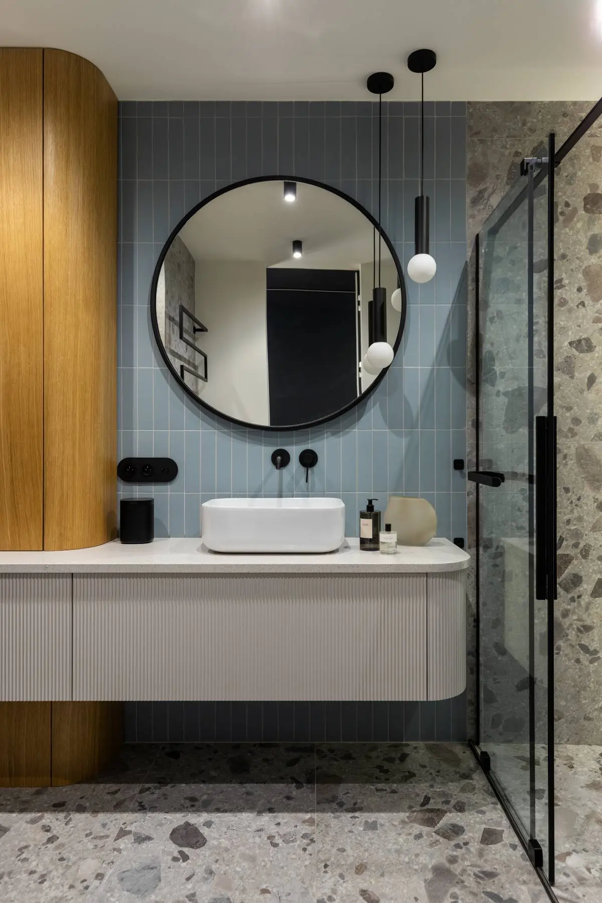 DESIGN: BUTTERFLY STUDIO