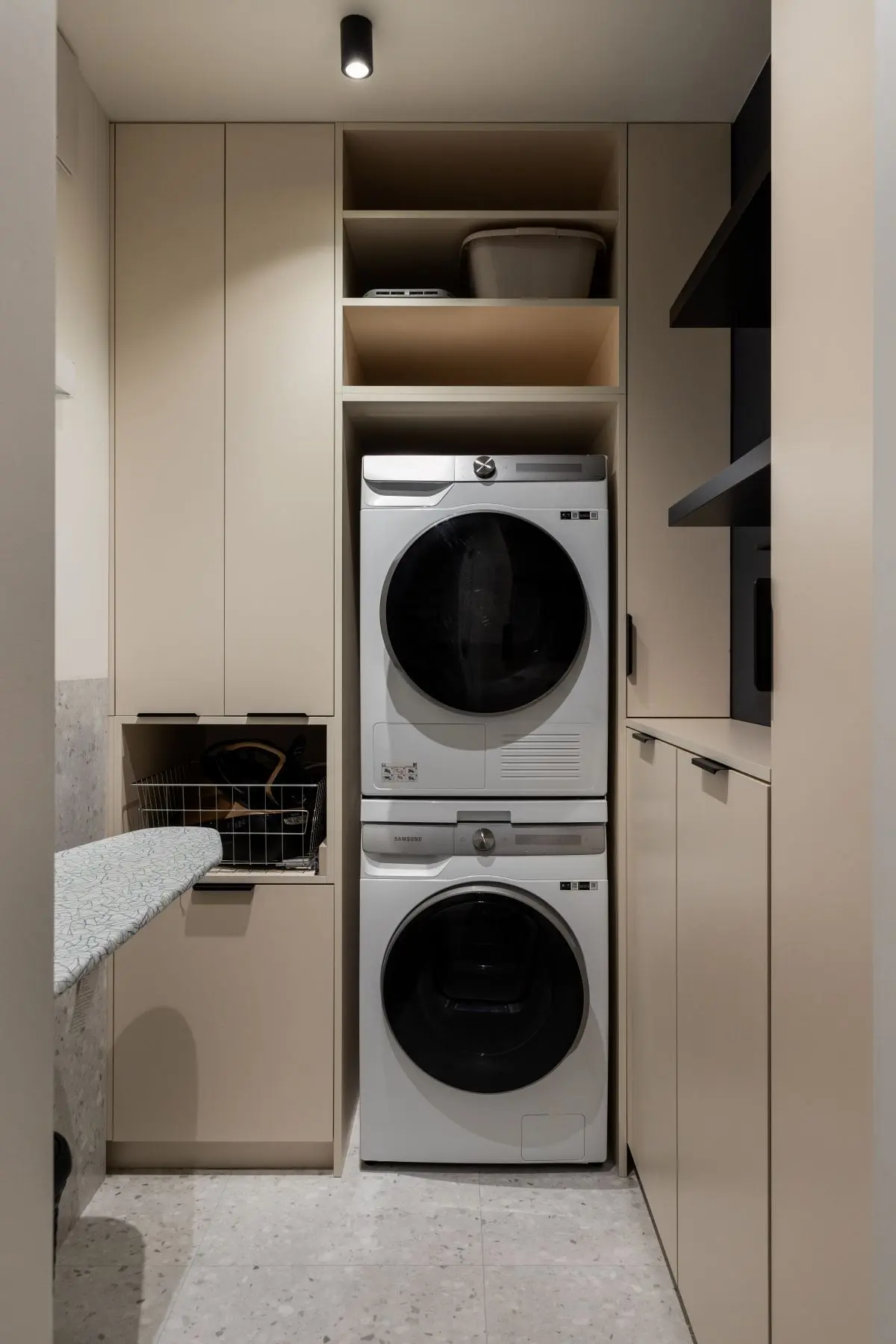 DESIGN: BUTTERFLY STUDIO