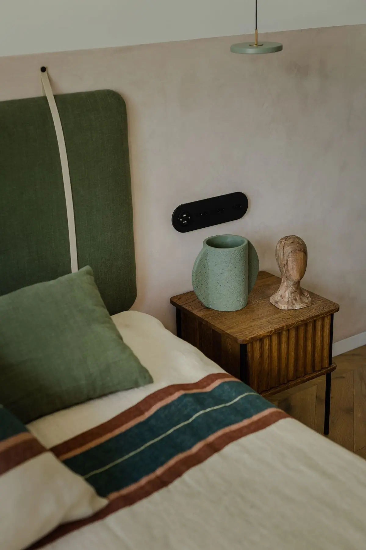 DESIGN: BUTTERFLY STUDIO