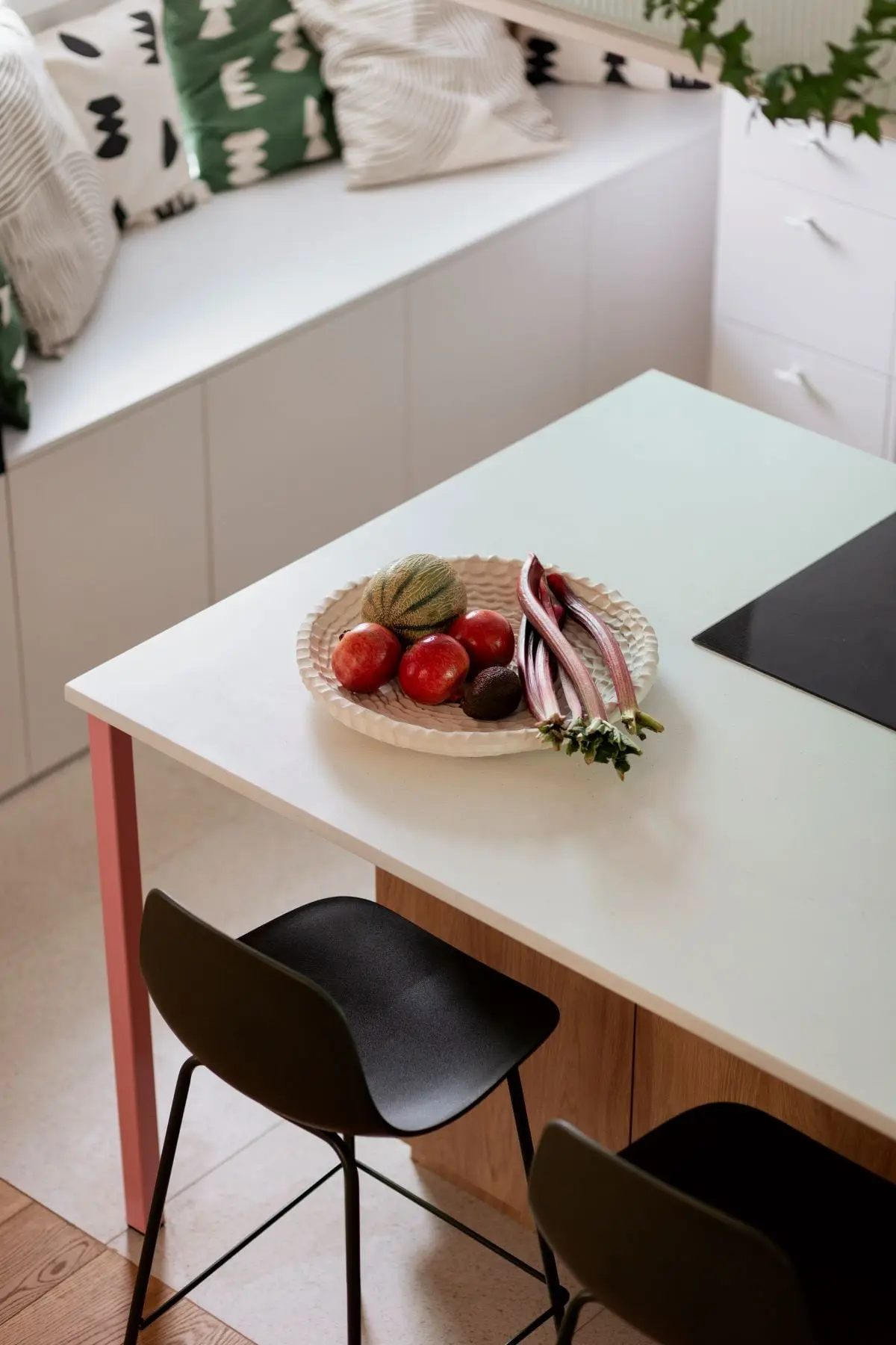 Projekt: ONUKO Karolina Jackowska  Zdjęcia: Martyna Rudnicka  Stylizacja do sesji: Eliza Mrozińska