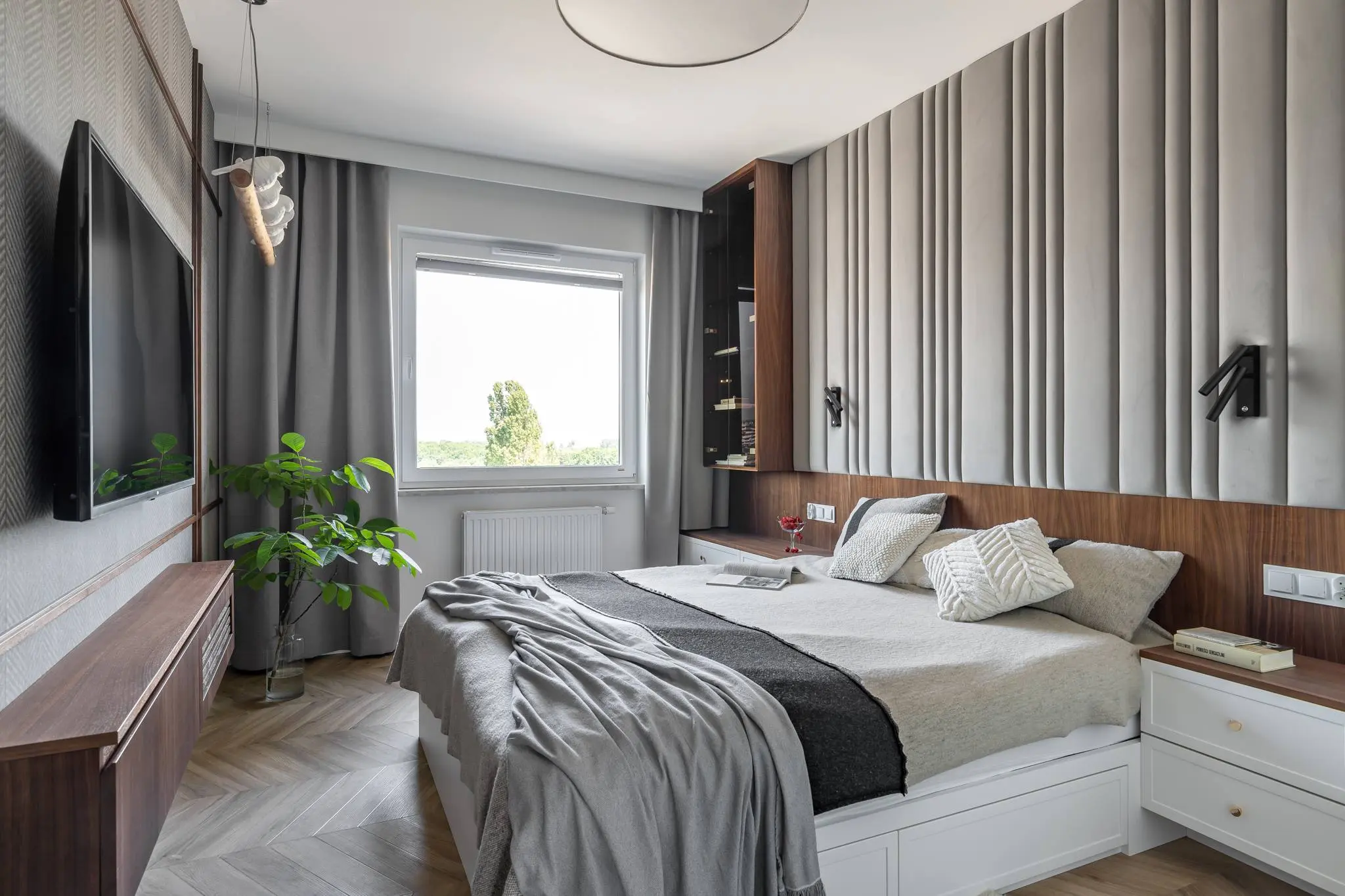 DESIGN: MJOY FOTO: INKADR