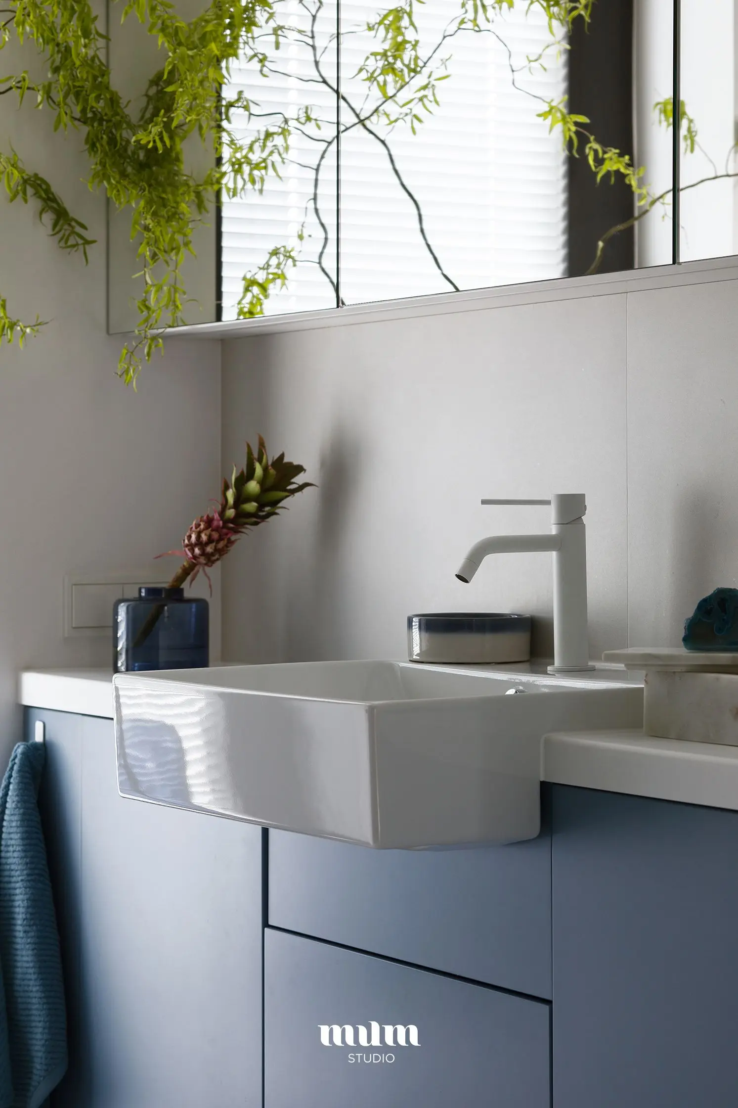 Wnętrze 240 metrowego domu inspirowane Afryką | Design: MUM STUDIO