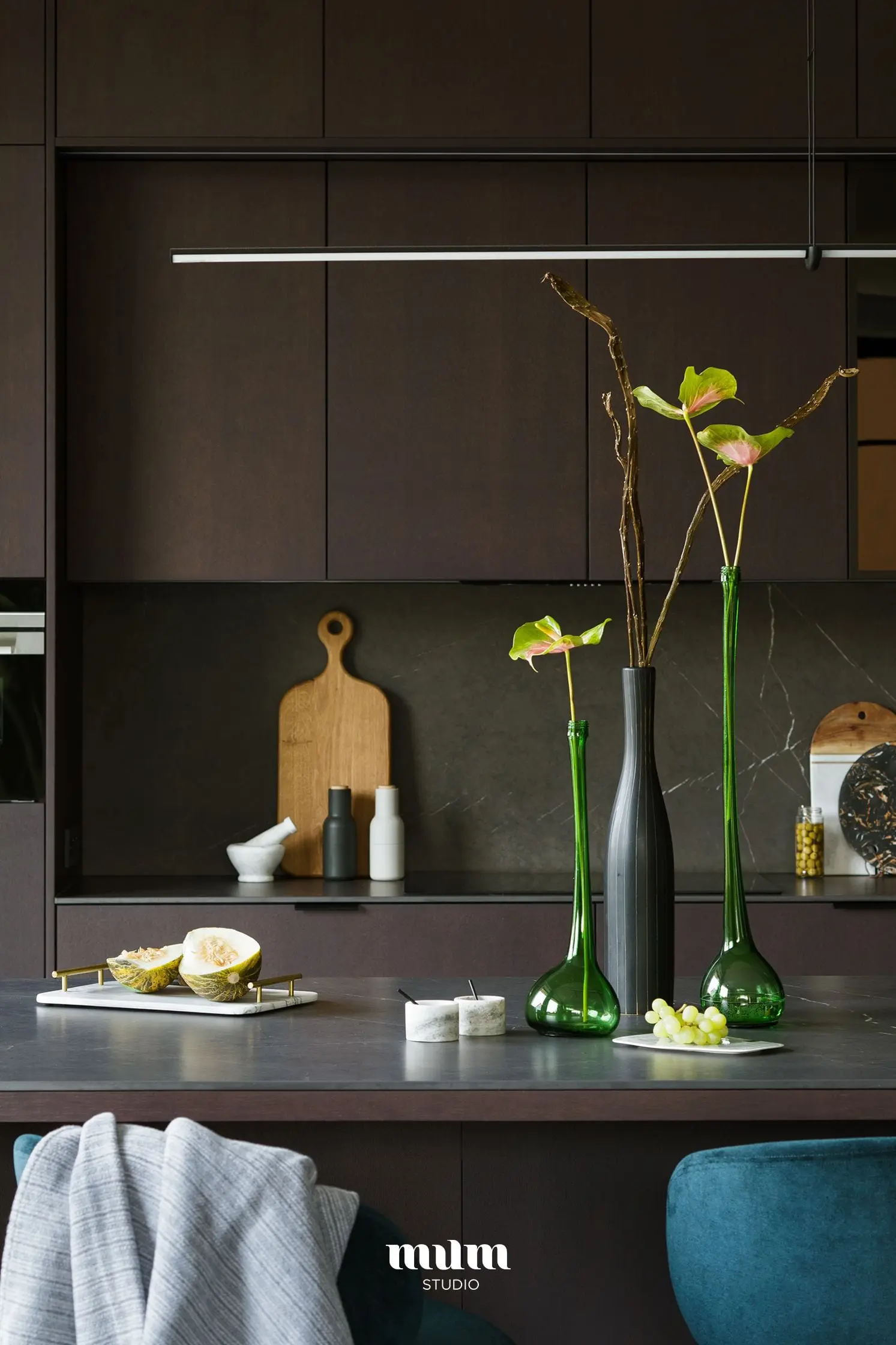 Wnętrze 240 metrowego domu inspirowane Afryką | Design: MUM STUDIO