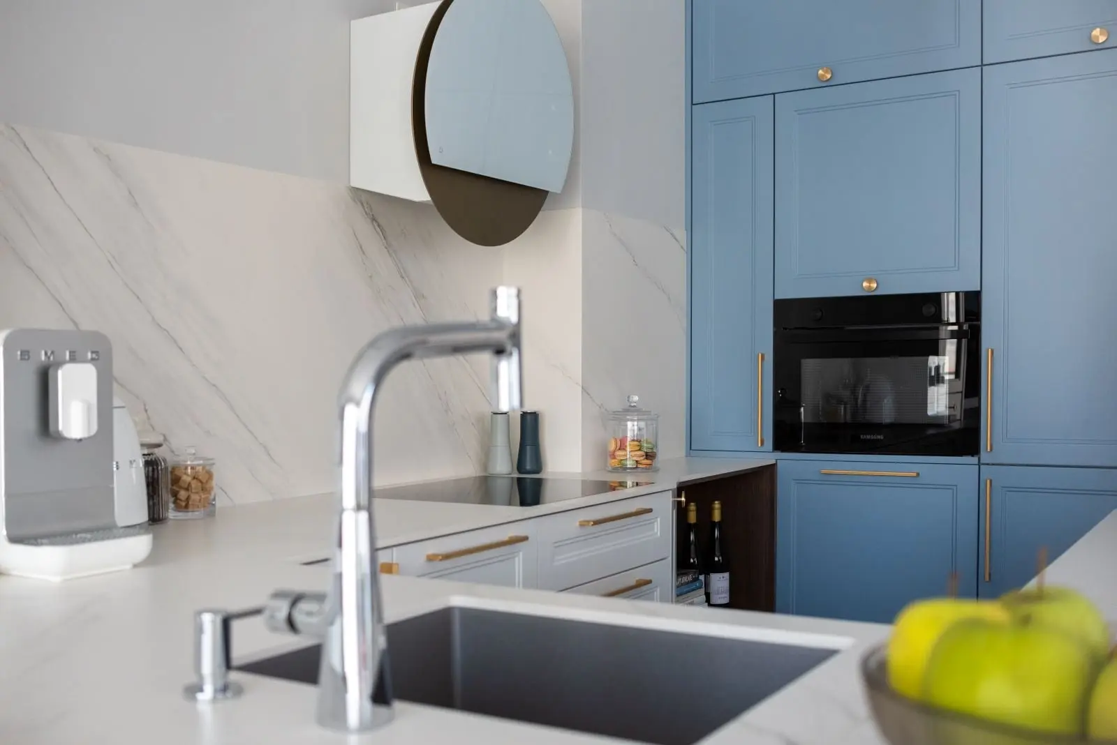 65-metrowe mieszkanie nad jeziorem Mikołajskim | Design: Alicja Łotysz-Pogorzelska z Pracowni Amaltea