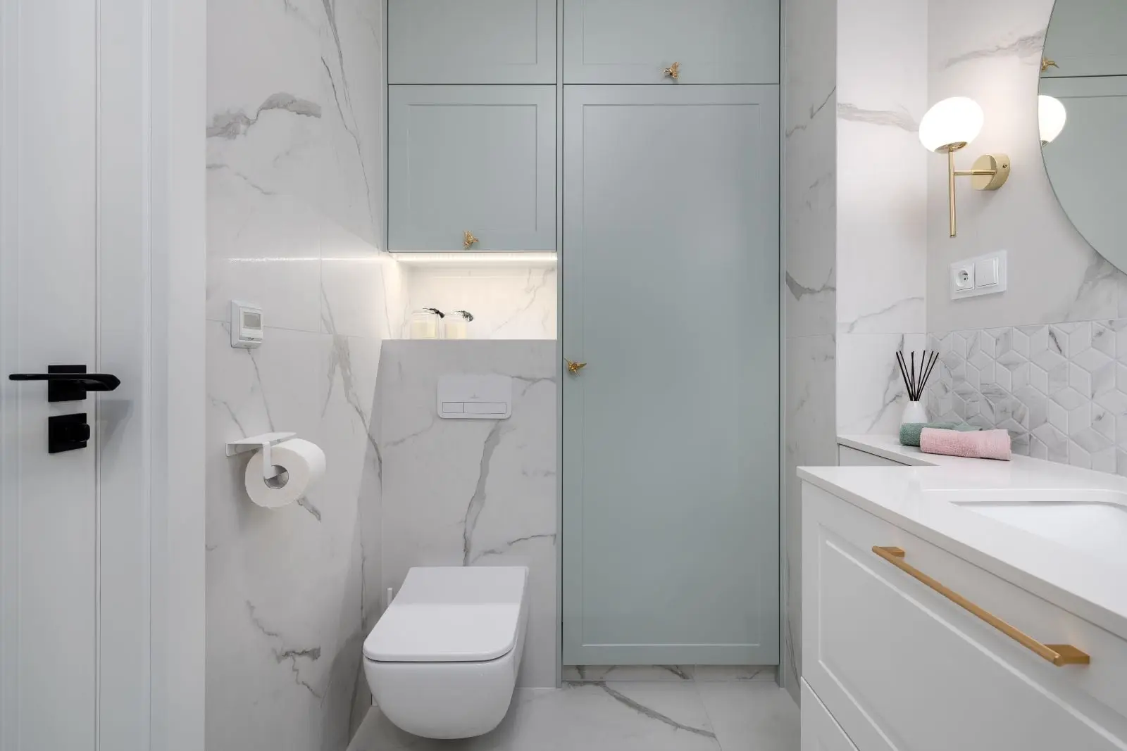 65-metrowe mieszkanie nad jeziorem Mikołajskim | Design: Alicja Łotysz-Pogorzelska z Pracowni Amaltea