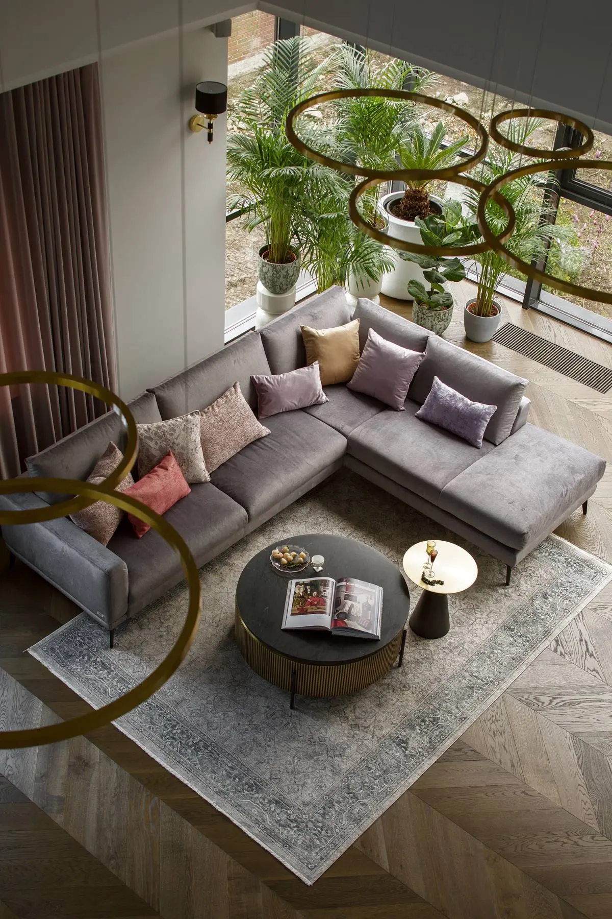 DOM MODERN CLASSIC Z AKCENTAMI ART DÉCO W KRAKOWIE | DESIGN: MANGO INVESTMENTS