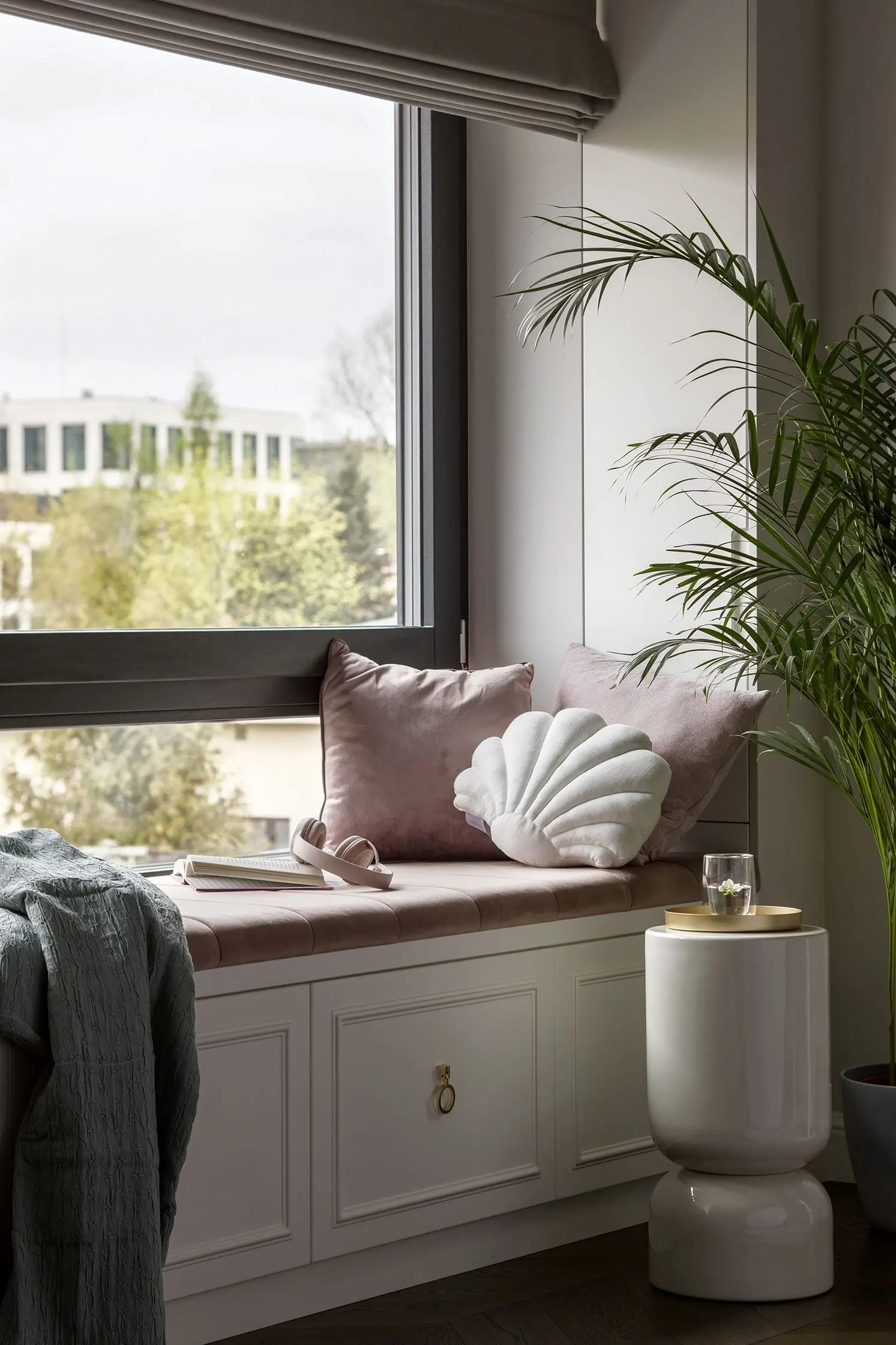 DOM MODERN CLASSIC Z AKCENTAMI ART DÉCO W KRAKOWIE | DESIGN: MANGO INVESTMENTS