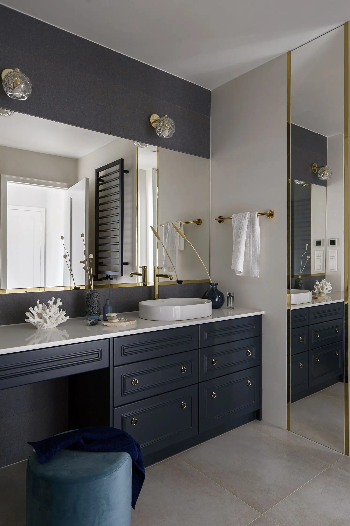 DOM MODERN CLASSIC Z AKCENTAMI ART DÉCO W KRAKOWIE | DESIGN: MANGO INVESTMENTS