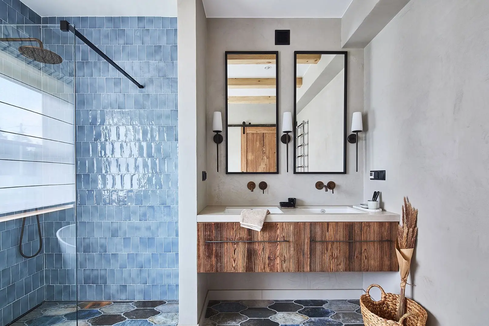 Design: Gabriel Helegda